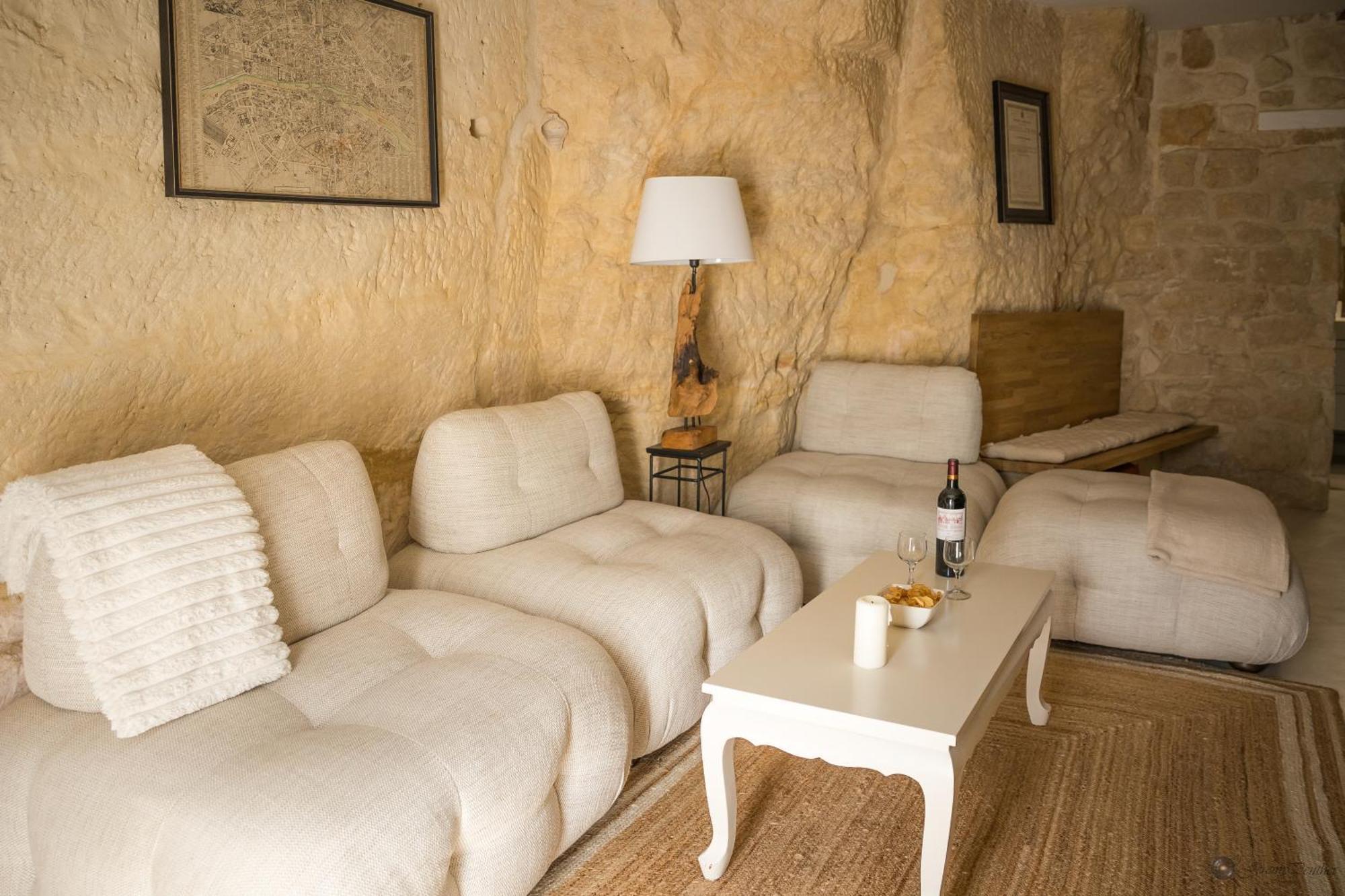 Appartamento Chez Millouz - Triplex Semi-Troglodyte Pontoise Esterno foto