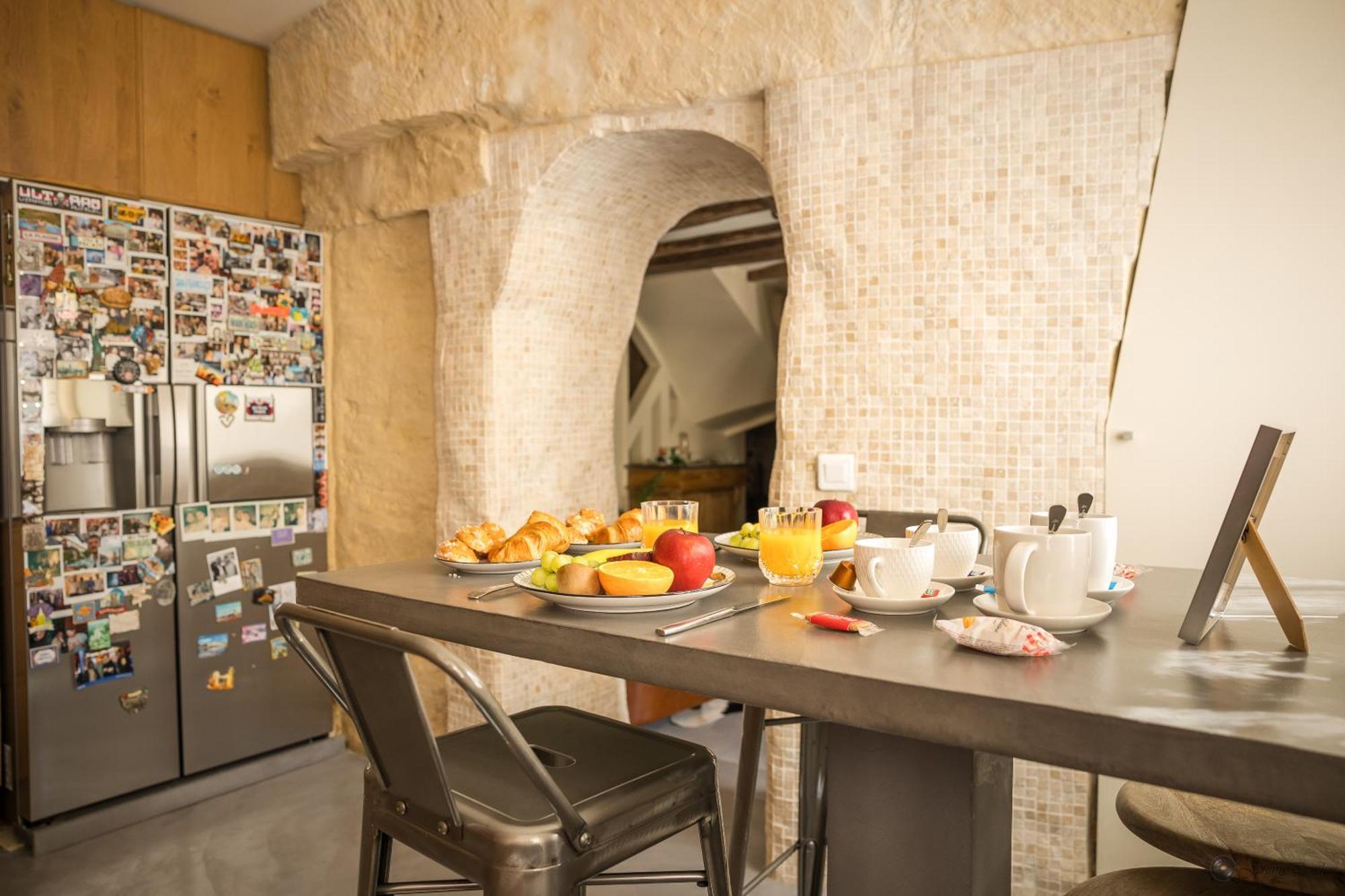 Appartamento Chez Millouz - Triplex Semi-Troglodyte Pontoise Esterno foto