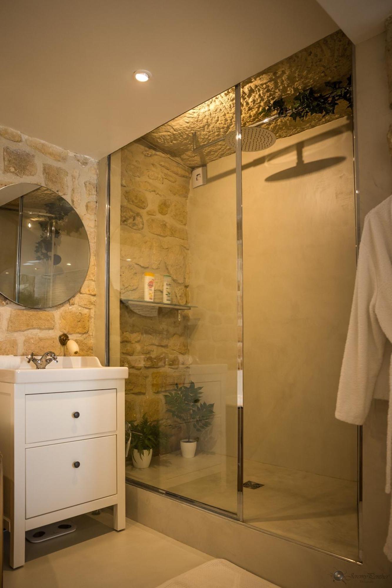 Appartamento Chez Millouz - Triplex Semi-Troglodyte Pontoise Esterno foto